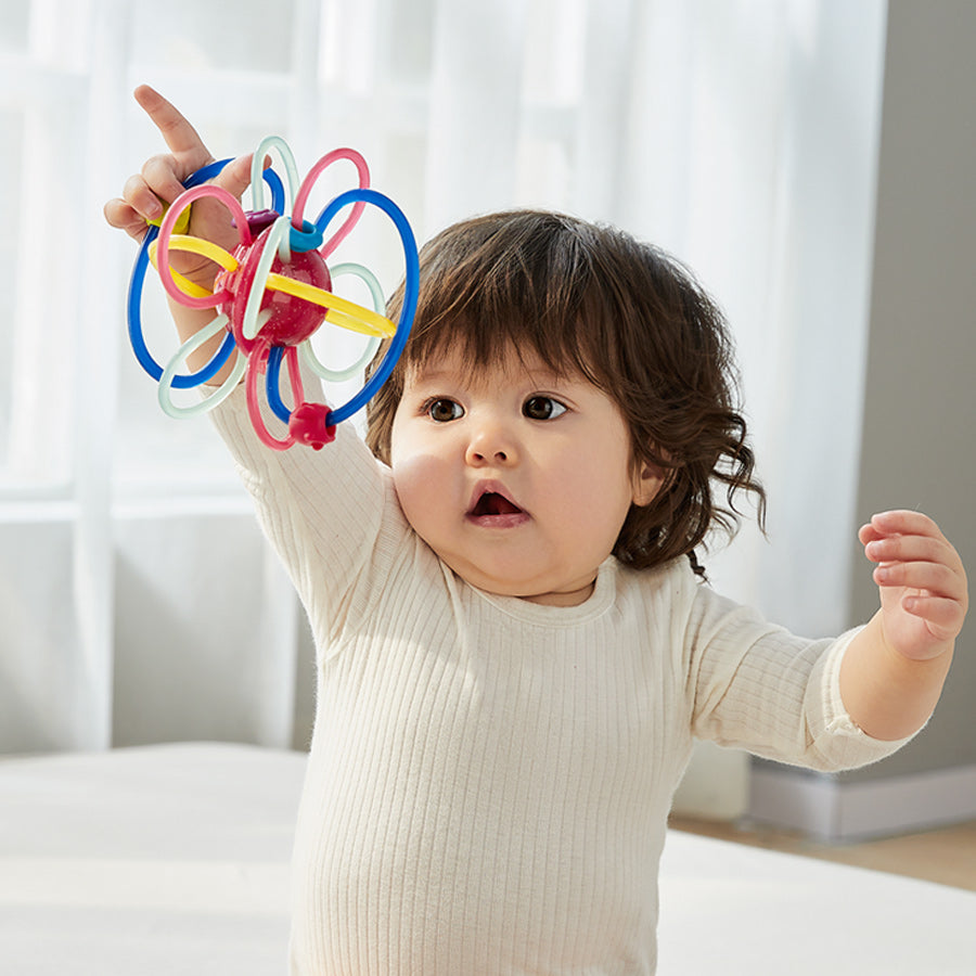 Exercise Baby's Finger Grasping Ability